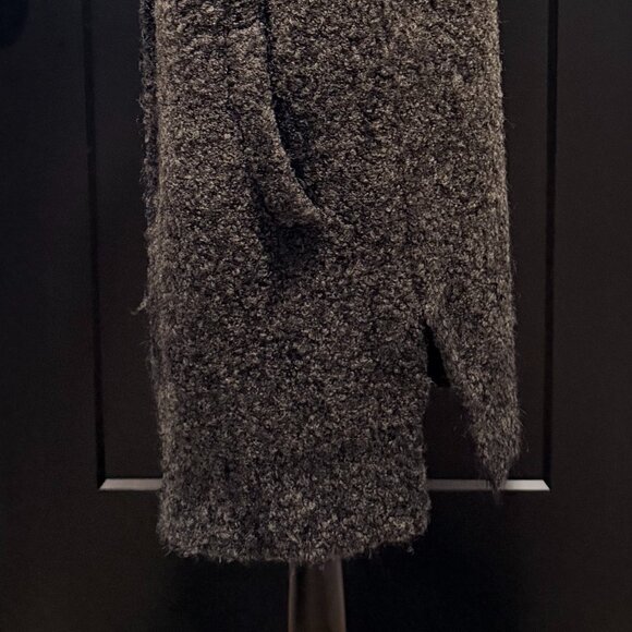 LINDA RICHARDS GENUINE RABBIT FUR AND KNIT VEST - Picture 9 of 9